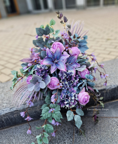 Tombstone decoration - purple