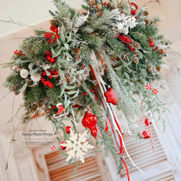 Symmetrical Christmas wreath - 65 cm