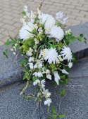 Tombstone decoration - White chrysanthemum