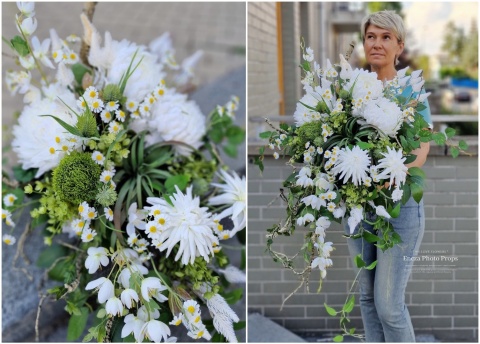 Tombstone decoration - White chrysanthemum Tombstone decoration - White chrysanthemum