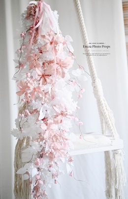 Pastelowa girlanda z szarfami - 110 cm