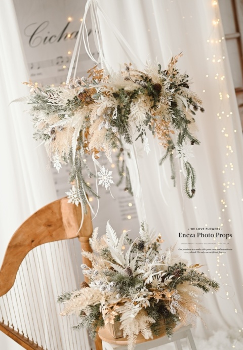 Set: hanging wreath, decorative wreath + flower box