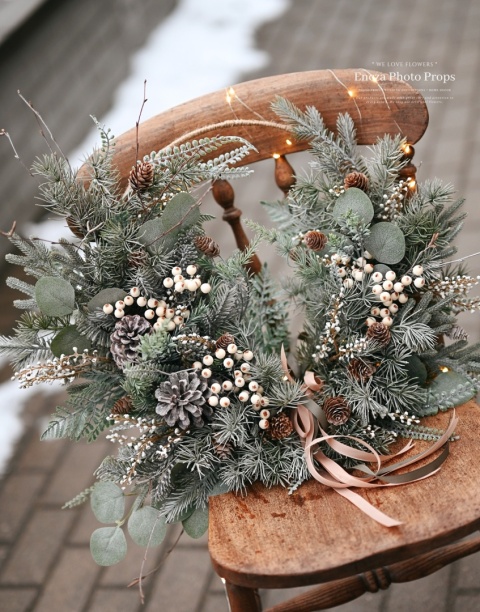 Świąteczny wianek asymetryczny - 55 cm