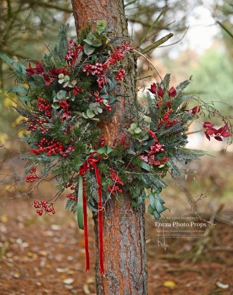 Świąteczny wianek asymetryczny - 80 cm