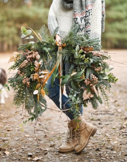 Asymmetrical Christmas wreath - 75 cm