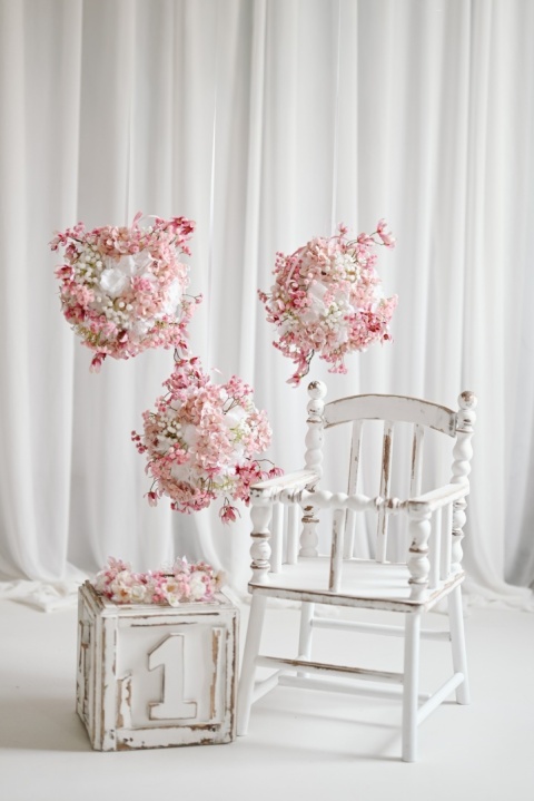 Flower balls + wreath