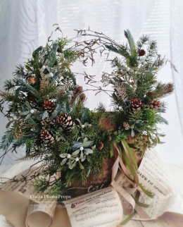 Asymmetrical Christmas wreath - 55 cm